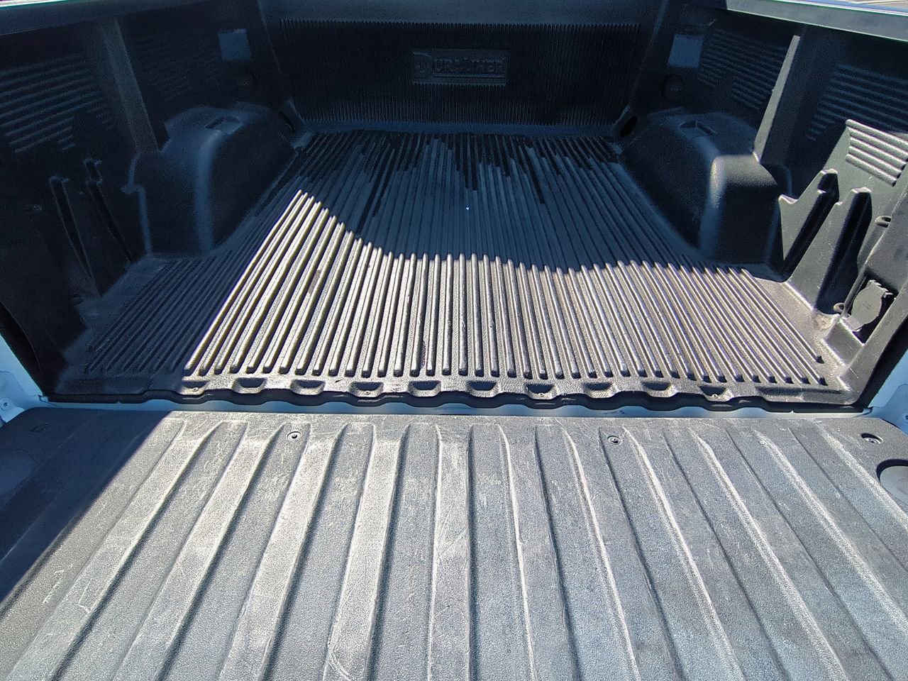 Used 2023 GMC Sierra 1500 Elevation image 25