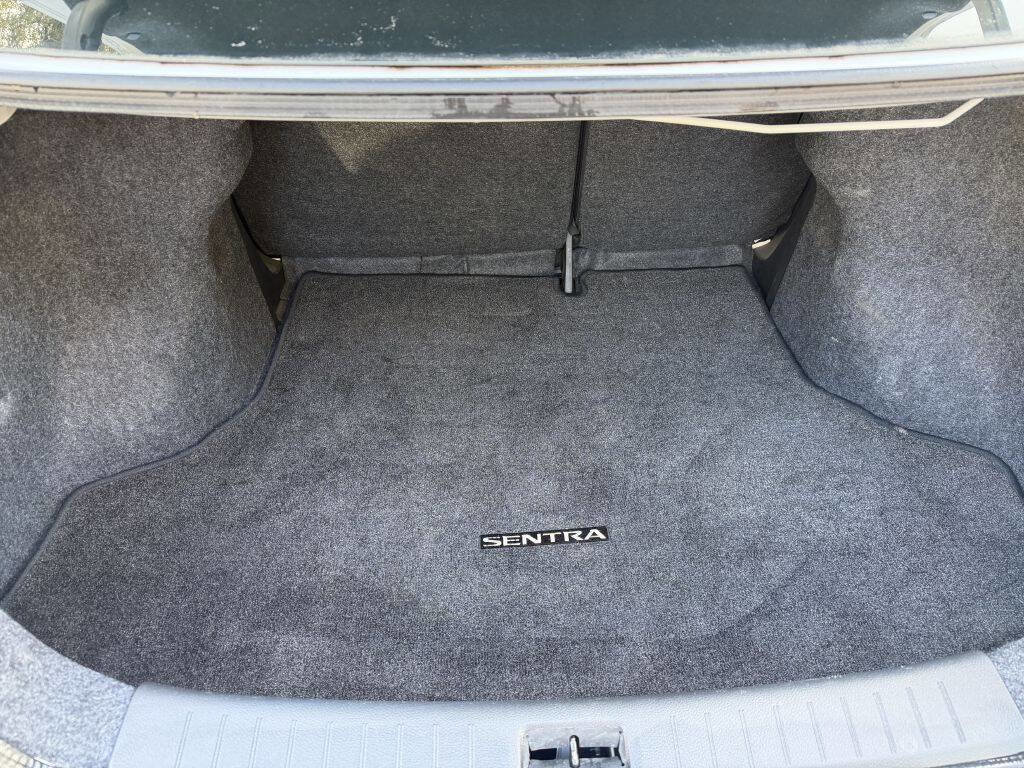 Used 2018 Nissan Sentra S image 17