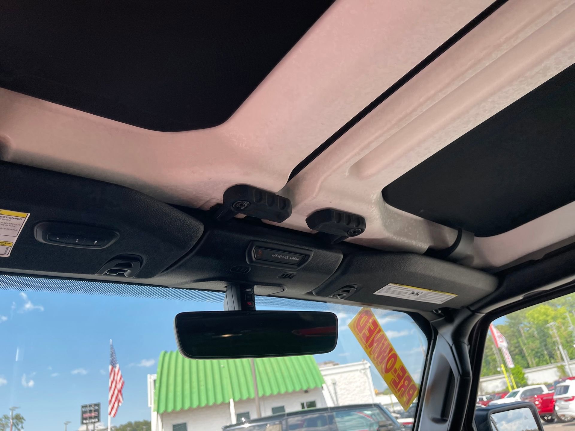 Used 2018 Jeep Wrangler Unlimited Rubicon w/ Dual Top Group image 19