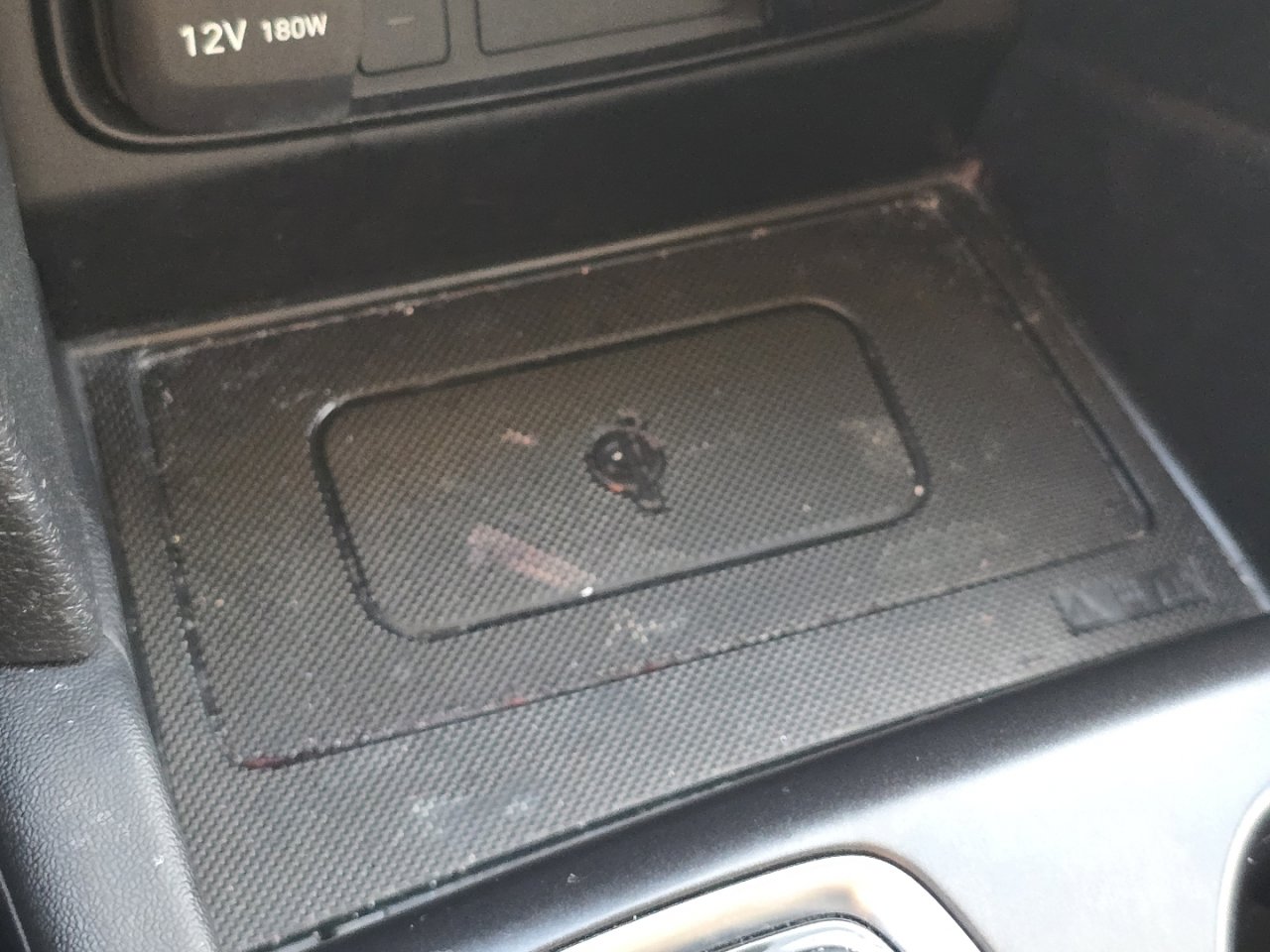 Used 2020 Hyundai Santa Fe SEL w/ Convenience Package image 8