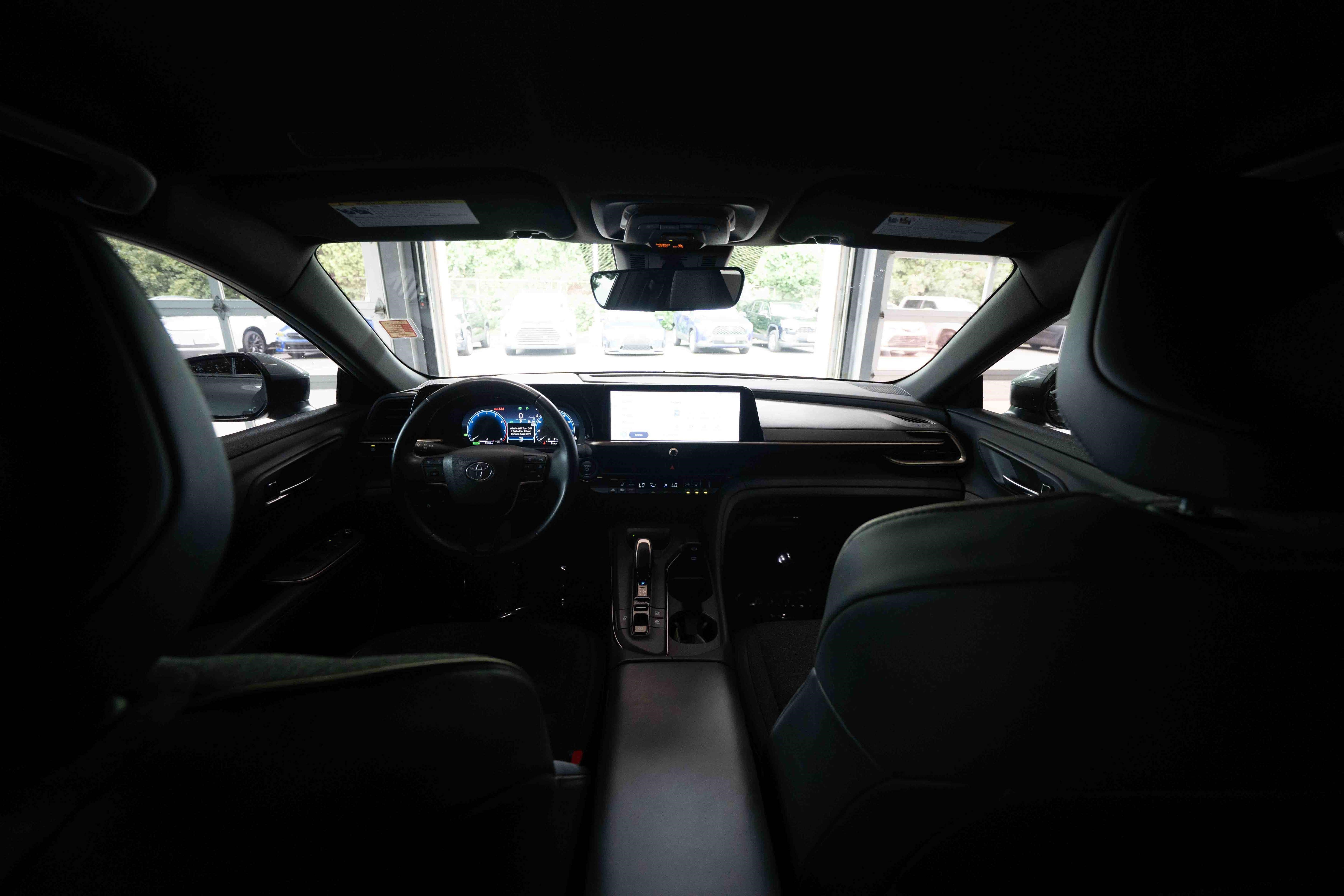 Used 2023 Toyota Crown AWD/4WD image 19
