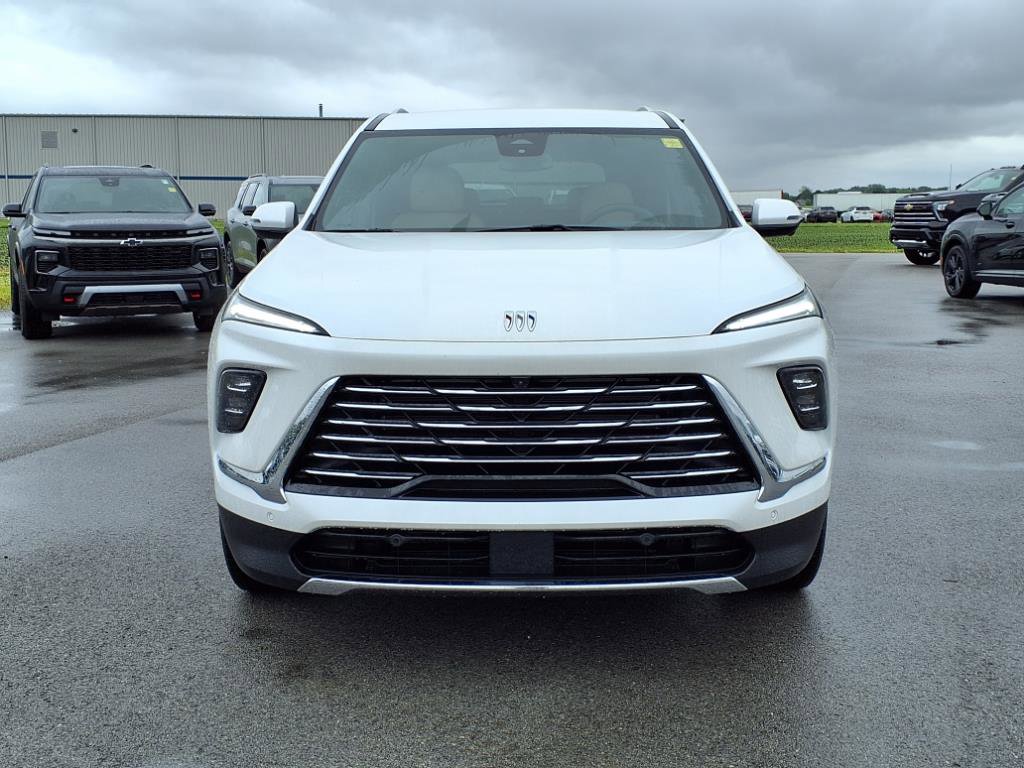 New 2025 Buick Enclave Preferred w/ Super Cruise Package image 2