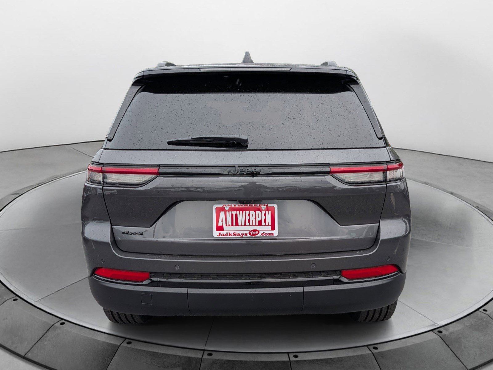 New 2025 Jeep Grand Cherokee Altitude AWD/4WD image 4