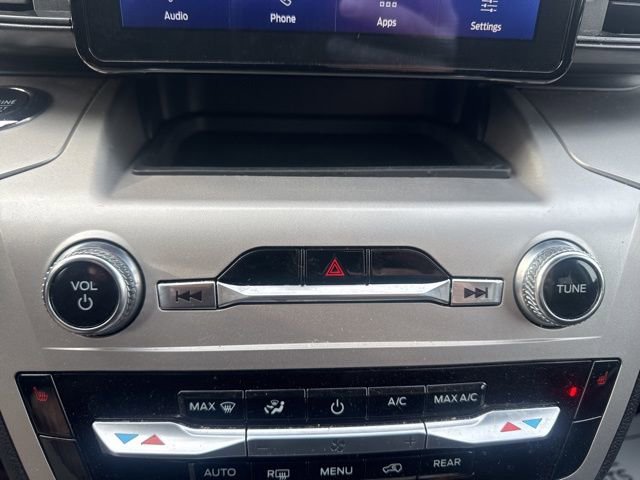 Used 2022 Ford Explorer XLT w/ Class IV Trailer Tow Package image 34