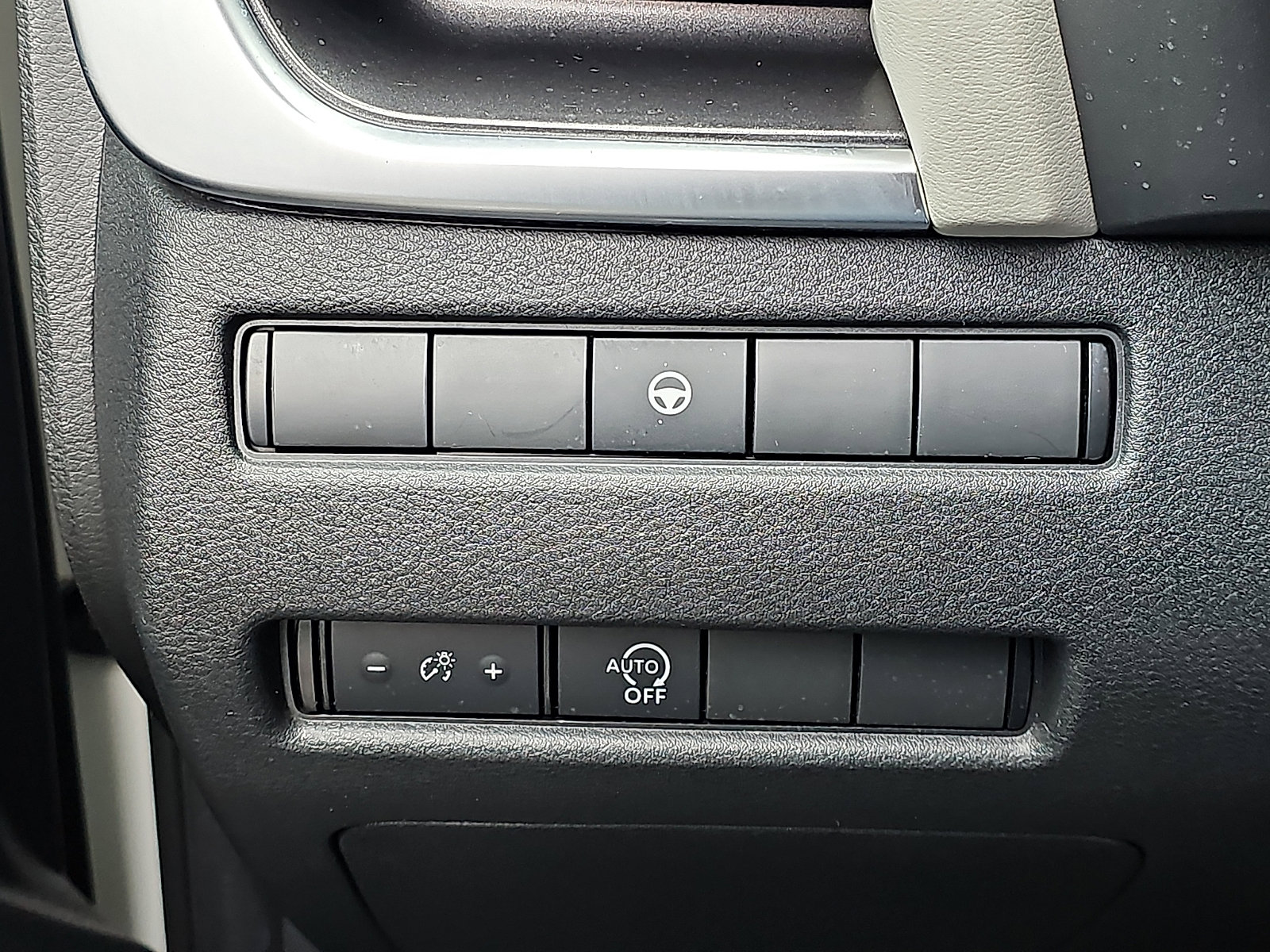Certified 2023 Nissan Rogue SV image 26