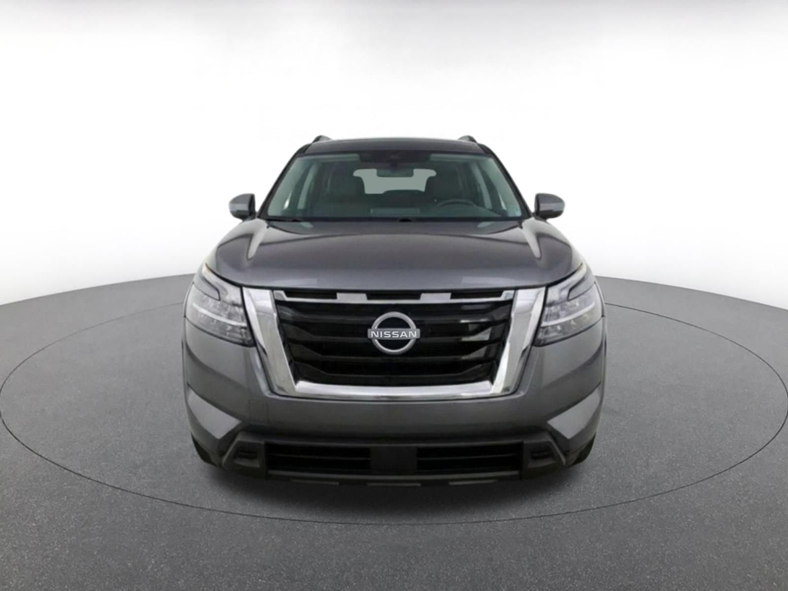 Used 2025 Nissan Pathfinder SV AWD/4WD image 4