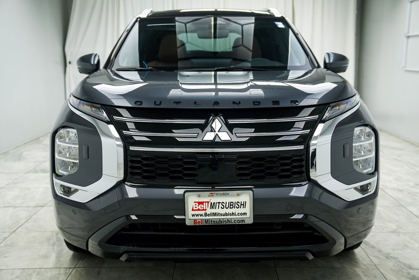 Used 2025 Mitsubishi Outlander SE image 5