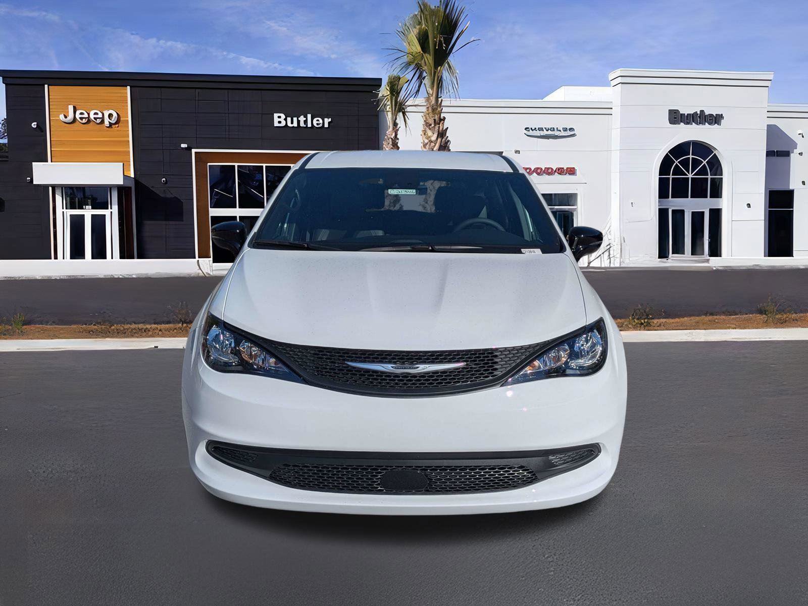 New 2026 Chrysler Voyager LX image 9