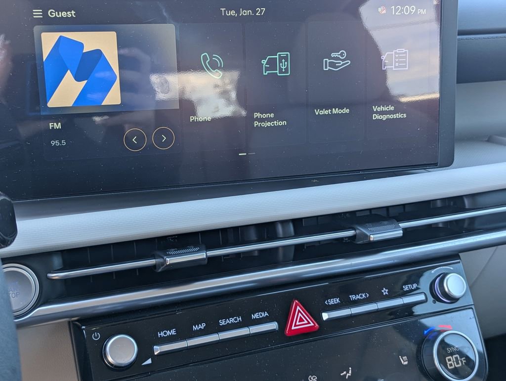 Certified 2025 Hyundai Tucson SEL image 9