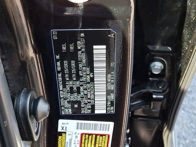 Used 2022 Toyota Highlander Platinum AWD/4WD image 31