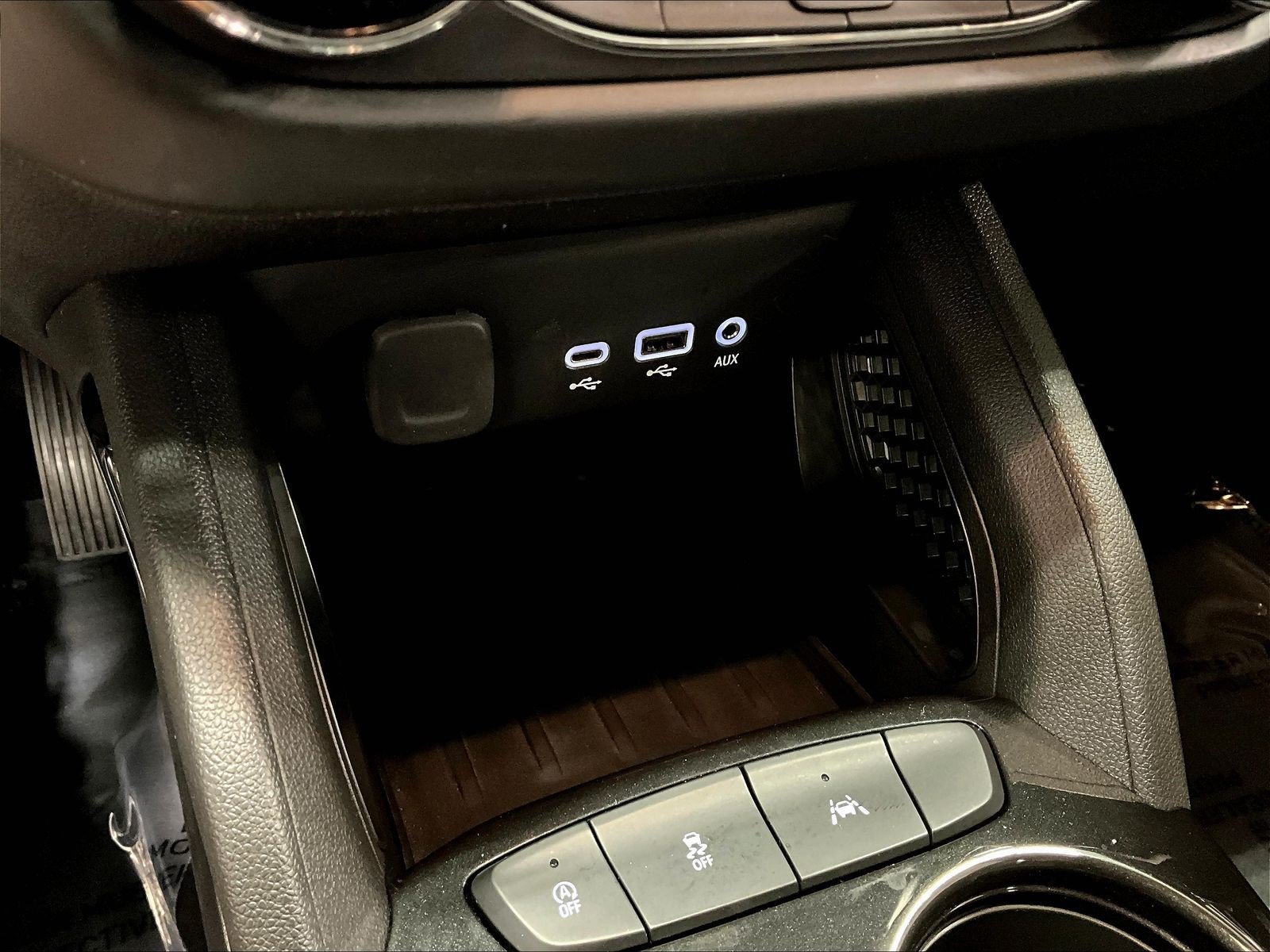 Used 2023 Chevrolet TrailBlazer LT FWD image 16