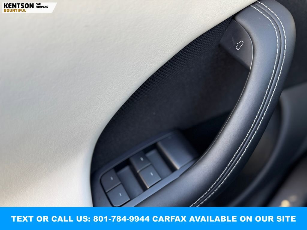Used 2023 Tesla Model S Standard Range image 21