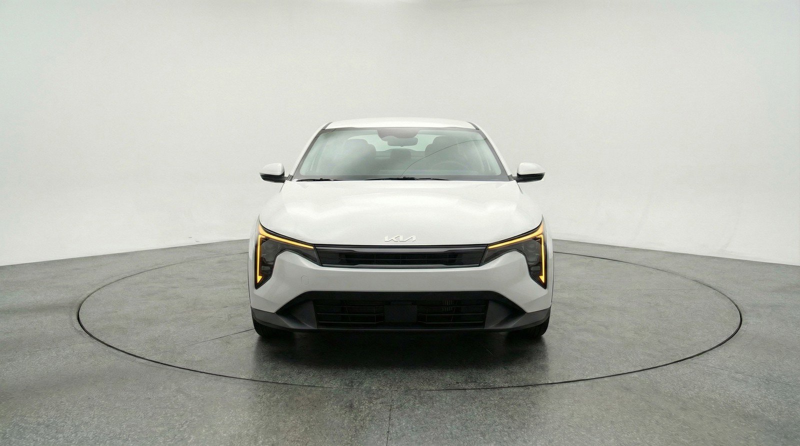 Used 2025 Kia K4 LXS FWD image 2