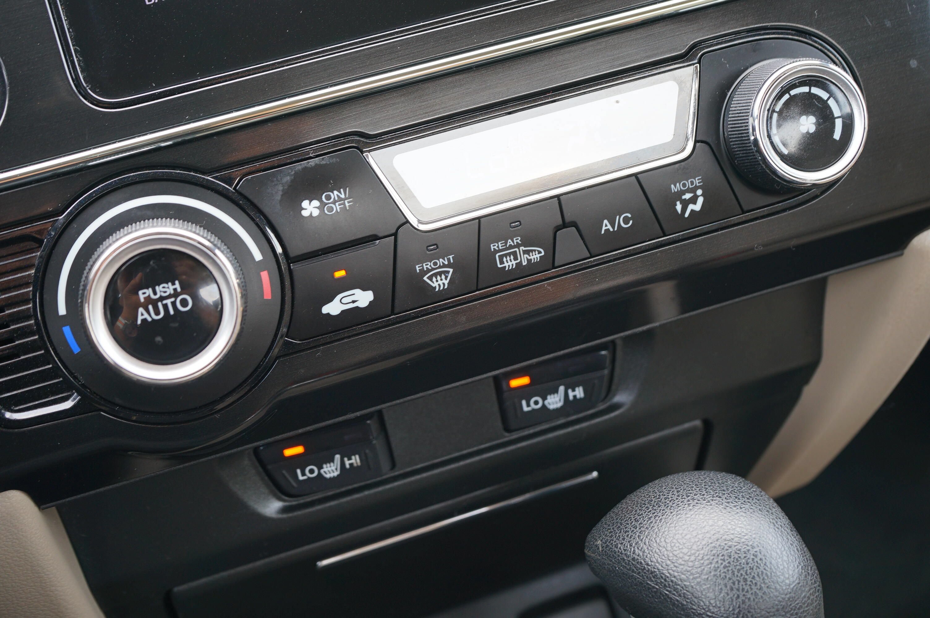 Used 2015 Honda Civic EX-L image 18