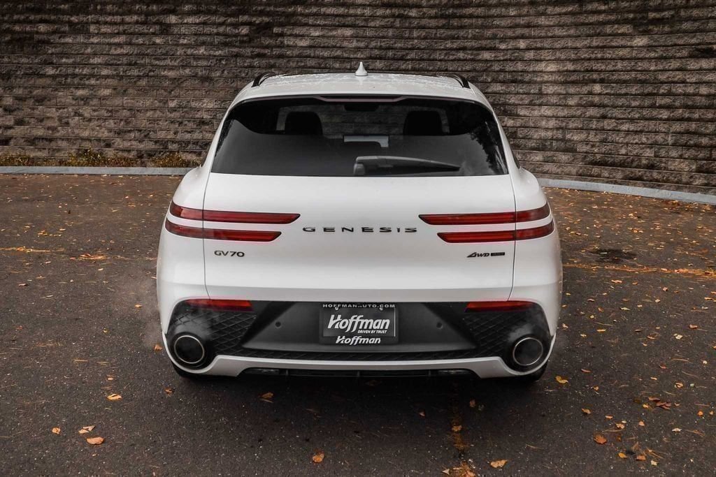 Used 2023 Genesis GV70 3.5T Sport w/ Cargo Package image 8