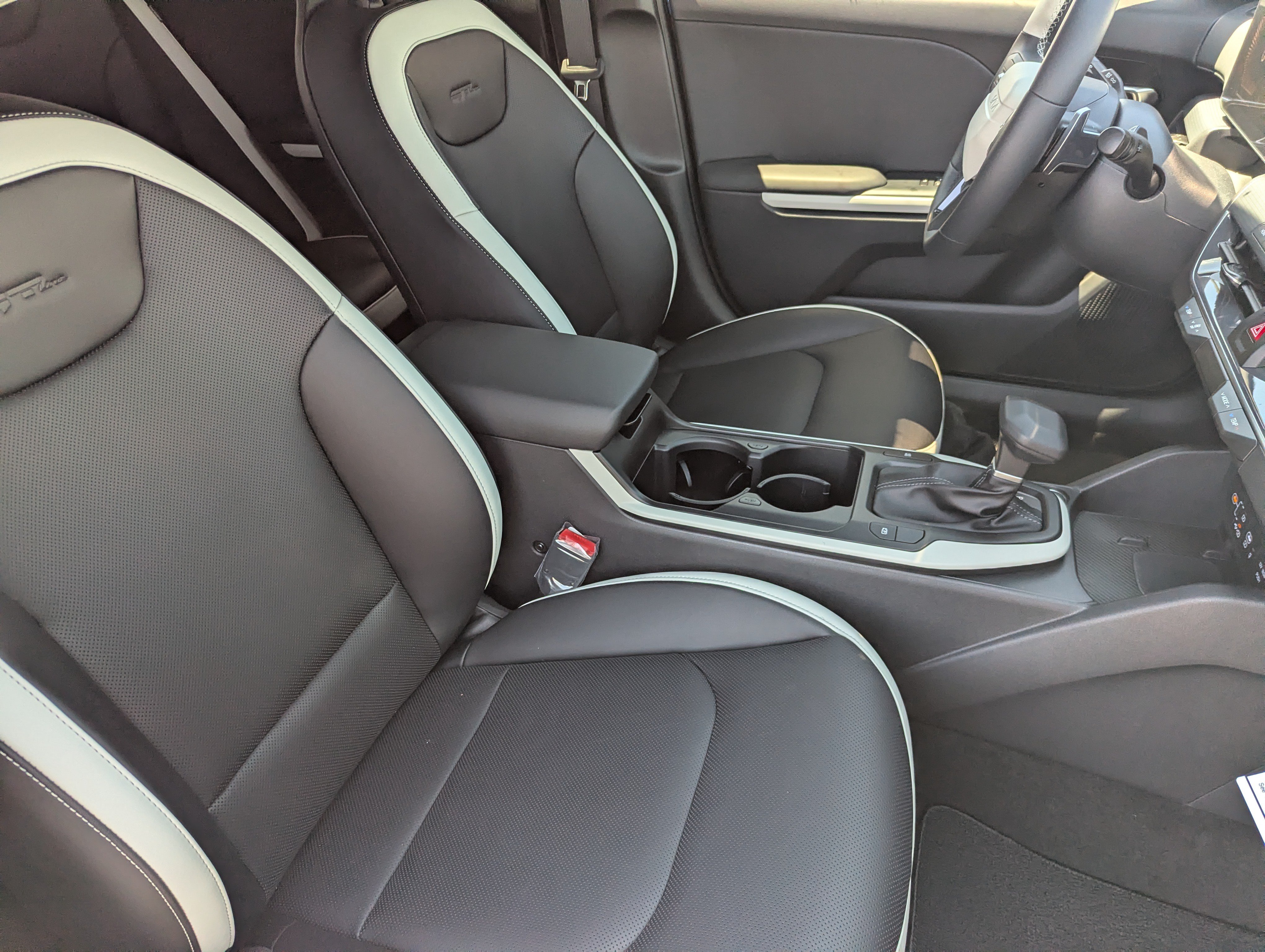 New 2026 Kia K4 GT-Line w/ GT-Line Sunroof Package FWD image 11