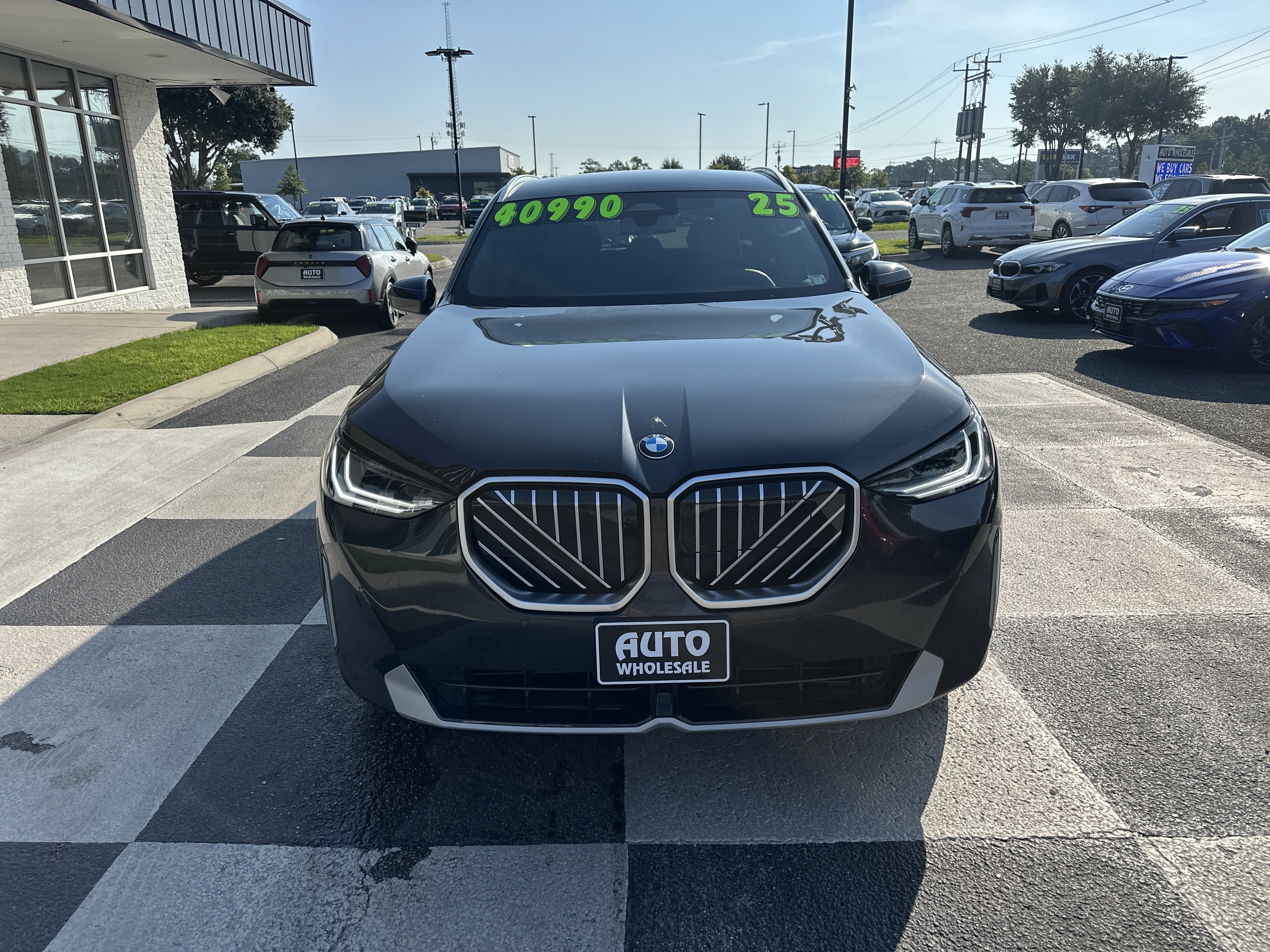 Used 2025 BMW X3 xDrive30i w/ Premium Package AWD/4WD image 2