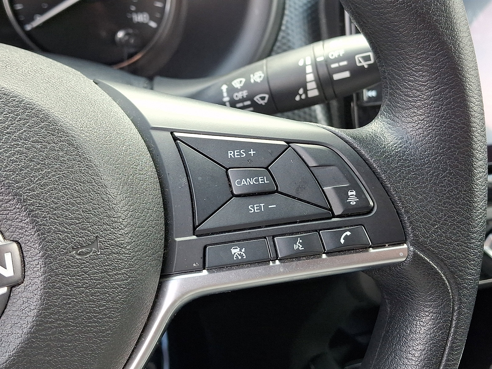 Used 2023 Nissan Kicks SV w/ Exterior Package image 22