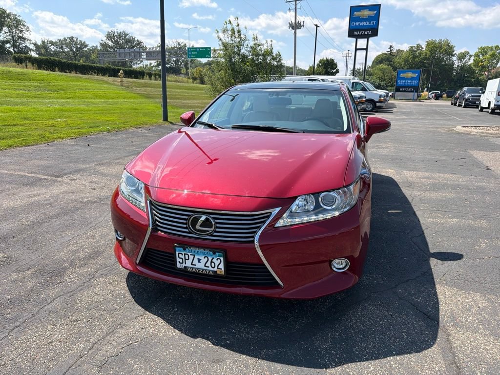 Used 2015 Lexus ES 350 w/ Ultra Luxury Package FWD image 7