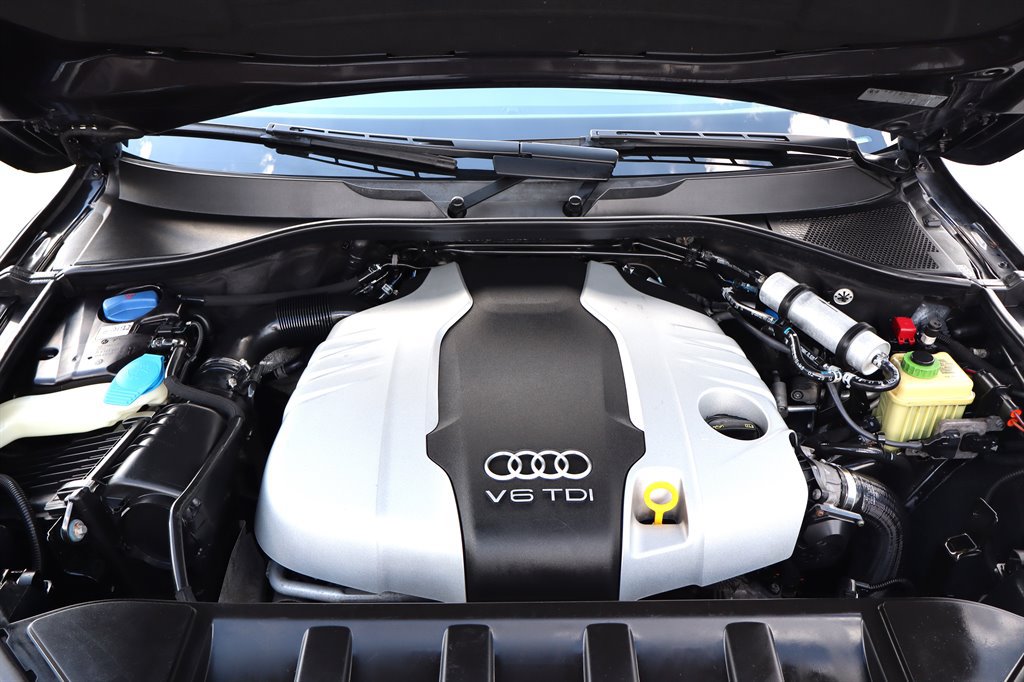 Used 2015 Audi Q7 TDI Premium Plus w/ Premium Plus Package AWD/4WD image 46