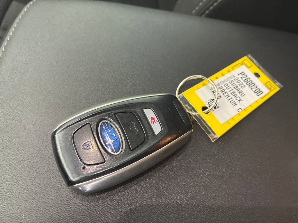 Used 2022 Subaru Outback Premium image 37