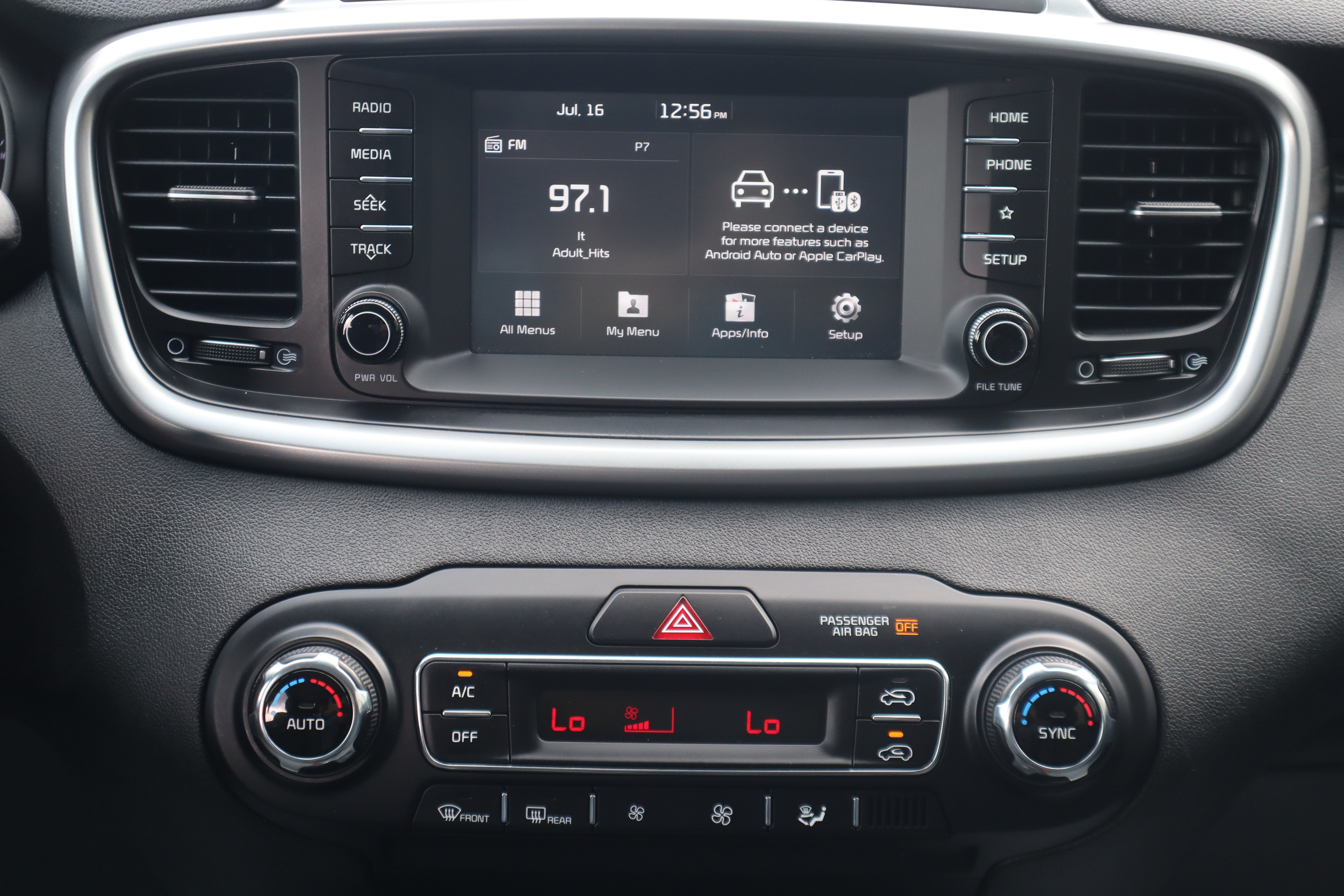 Used 2019 Kia Sorento AWD V6 image 13
