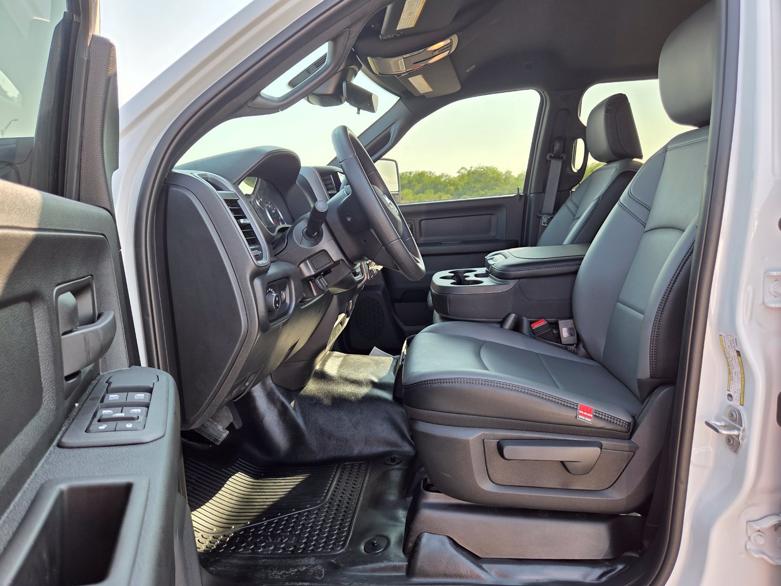 New 2026 RAM 3500 Tradesman w/ Chrome Appearance Group A AWD/4WD image 17