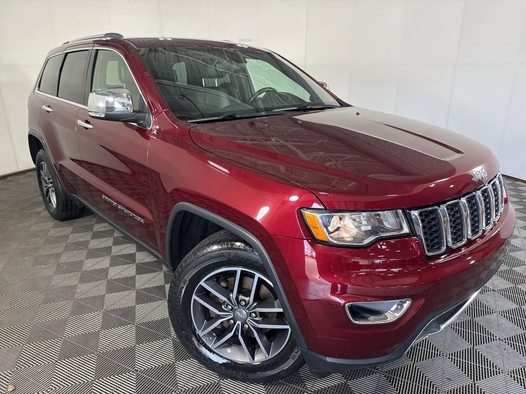 Used 2018 Jeep Grand Cherokee Limited AWD/4WD image 2