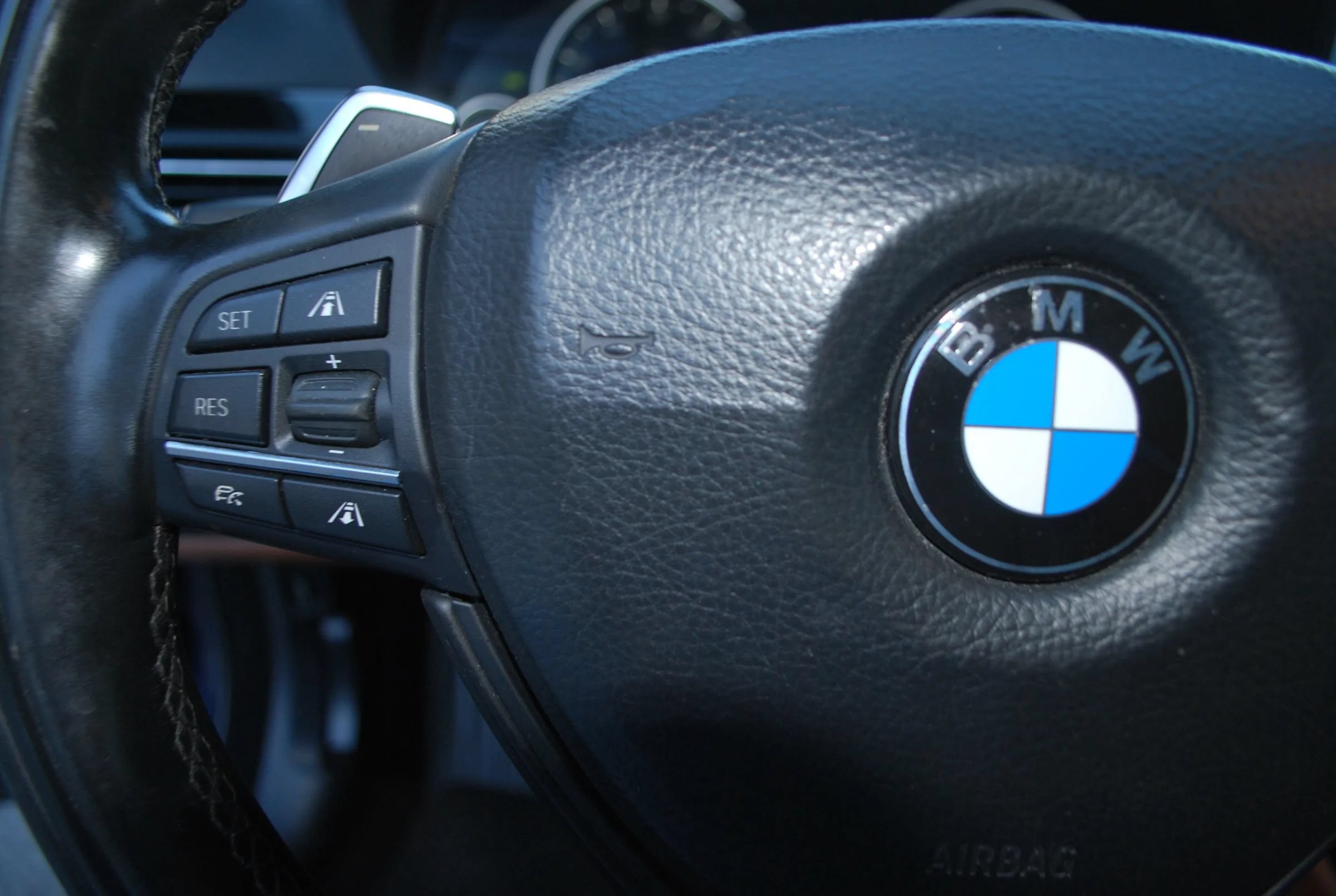Used 2017 BMW 640i Convertible RWD image 10