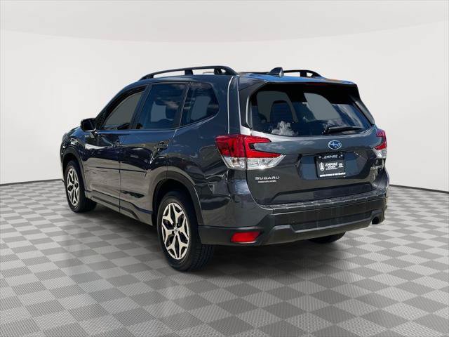 Used 2023 Subaru Forester Premium AWD/4WD image 3