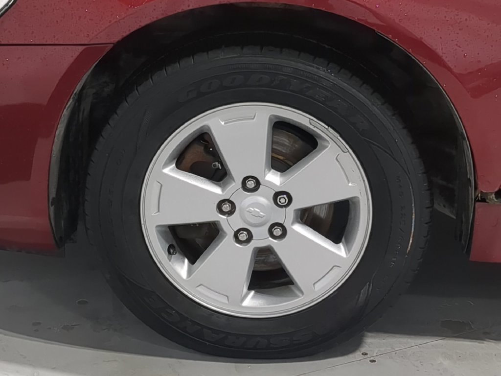 Used 2009 Chevrolet Impala LT FWD image 17