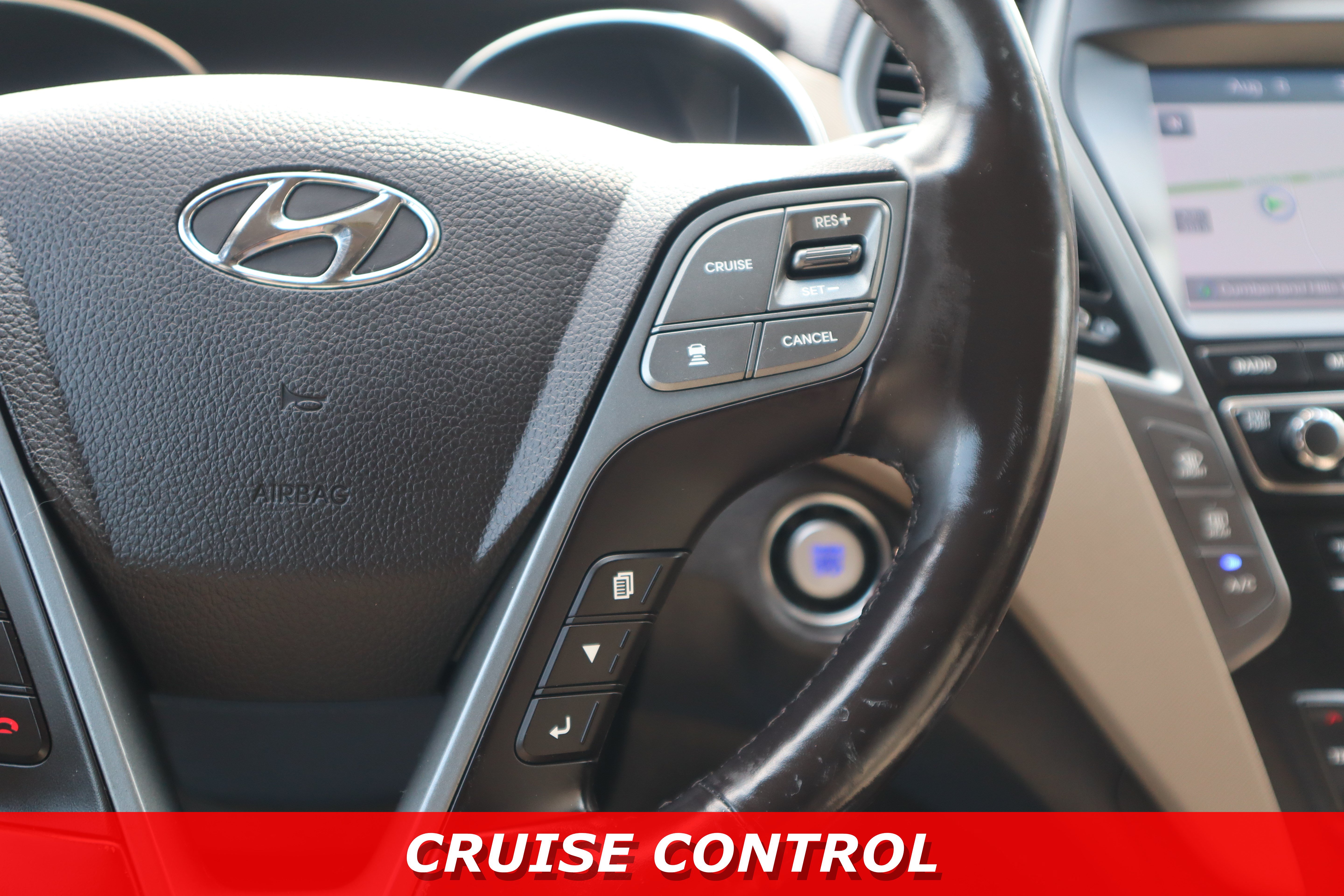 Used 2019 Hyundai Santa Fe XL FWD image 17