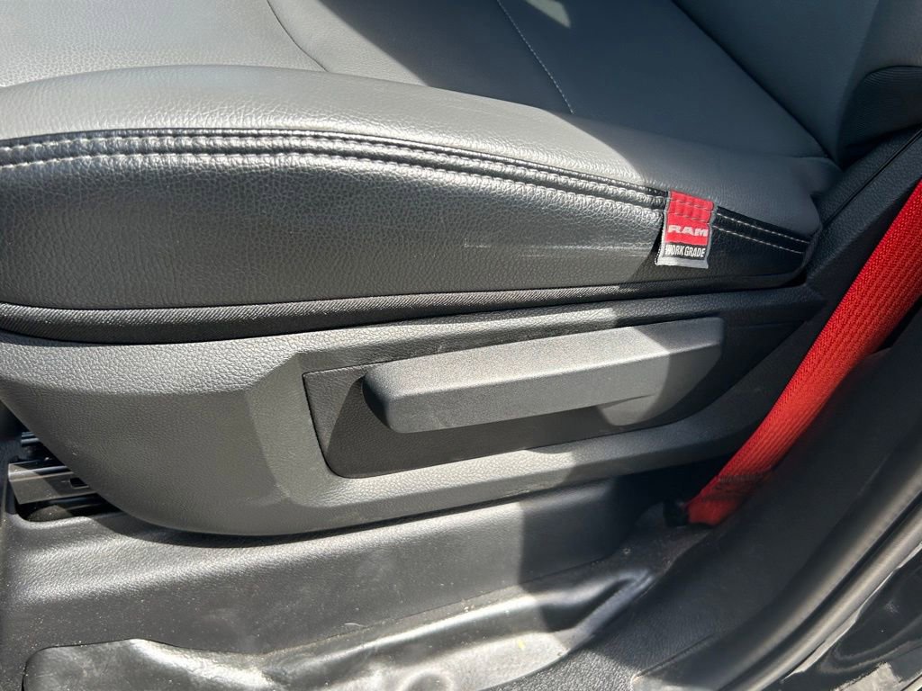 New 2023 RAM 5500 Tradesman w/ Max Tow Package image 37