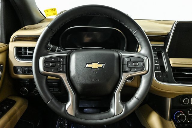 Used 2023 Chevrolet Suburban Premier image 10