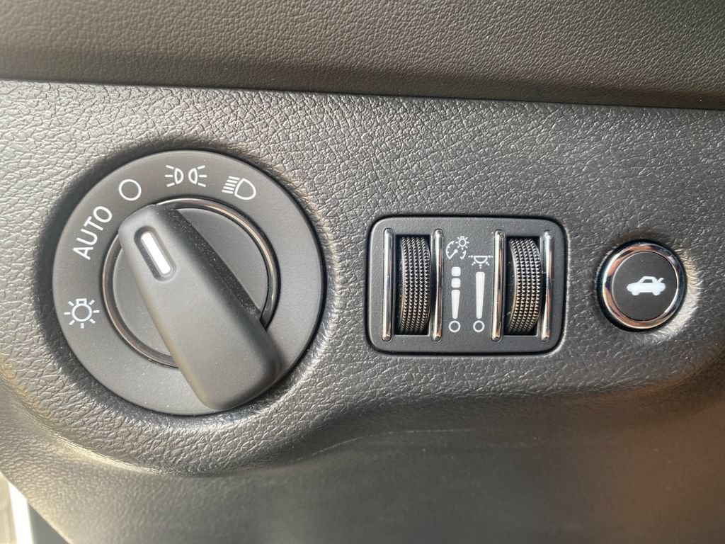 Used 2023 Dodge Challenger R/T Scat Pack RWD image 15