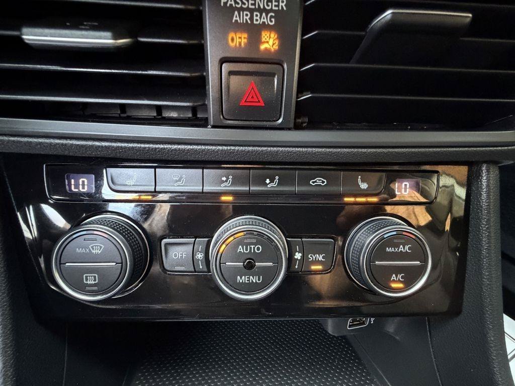 Used 2019 Volkswagen Jetta SE FWD image 24