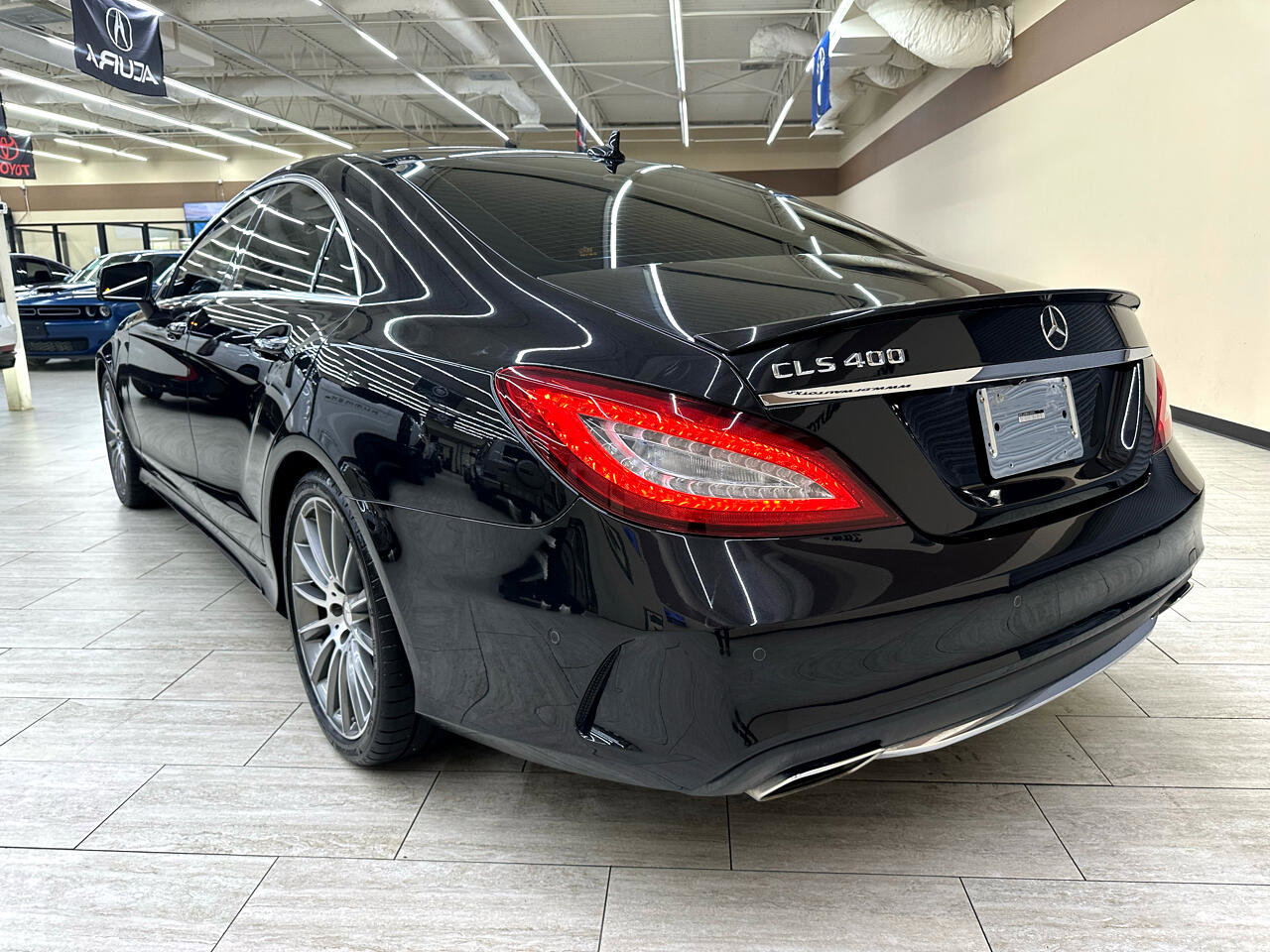 Used 2015 Mercedes-Benz CLS 400 w/ Premium 2 Package image 9