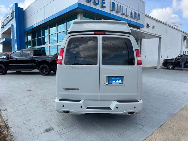 New 2025 Chevrolet Express 2500 w/ Driver Convenience Package image 7