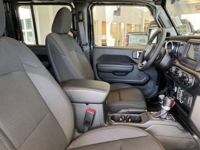 New 2023 Jeep Gladiator Sport AWD/4WD image 26