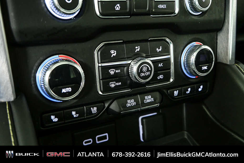 Used 2023 GMC Yukon XL SLT w/ SLT Premium Package image 16