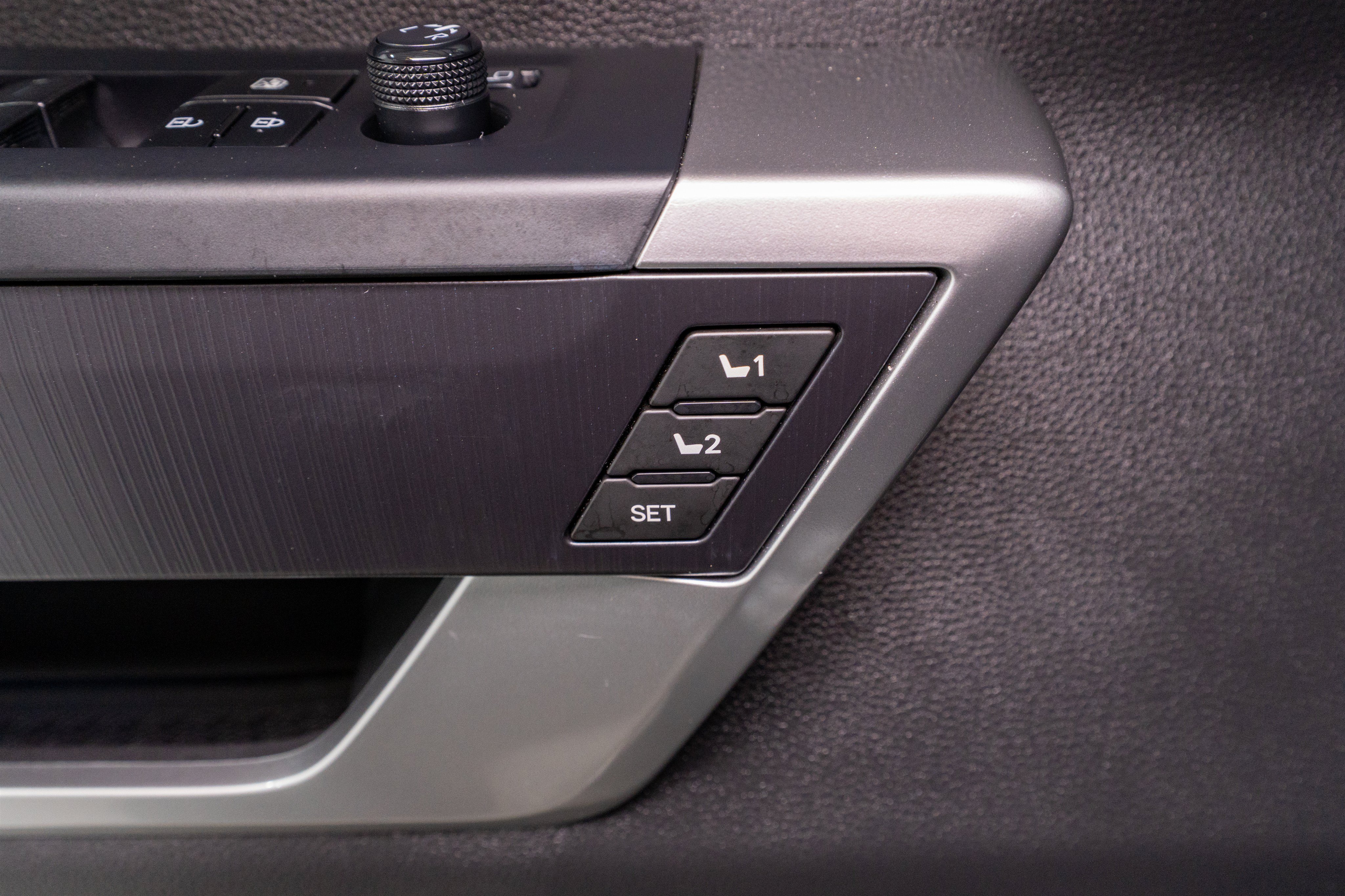 Used 2024 Toyota Tundra Platinum AWD/4WD image 17
