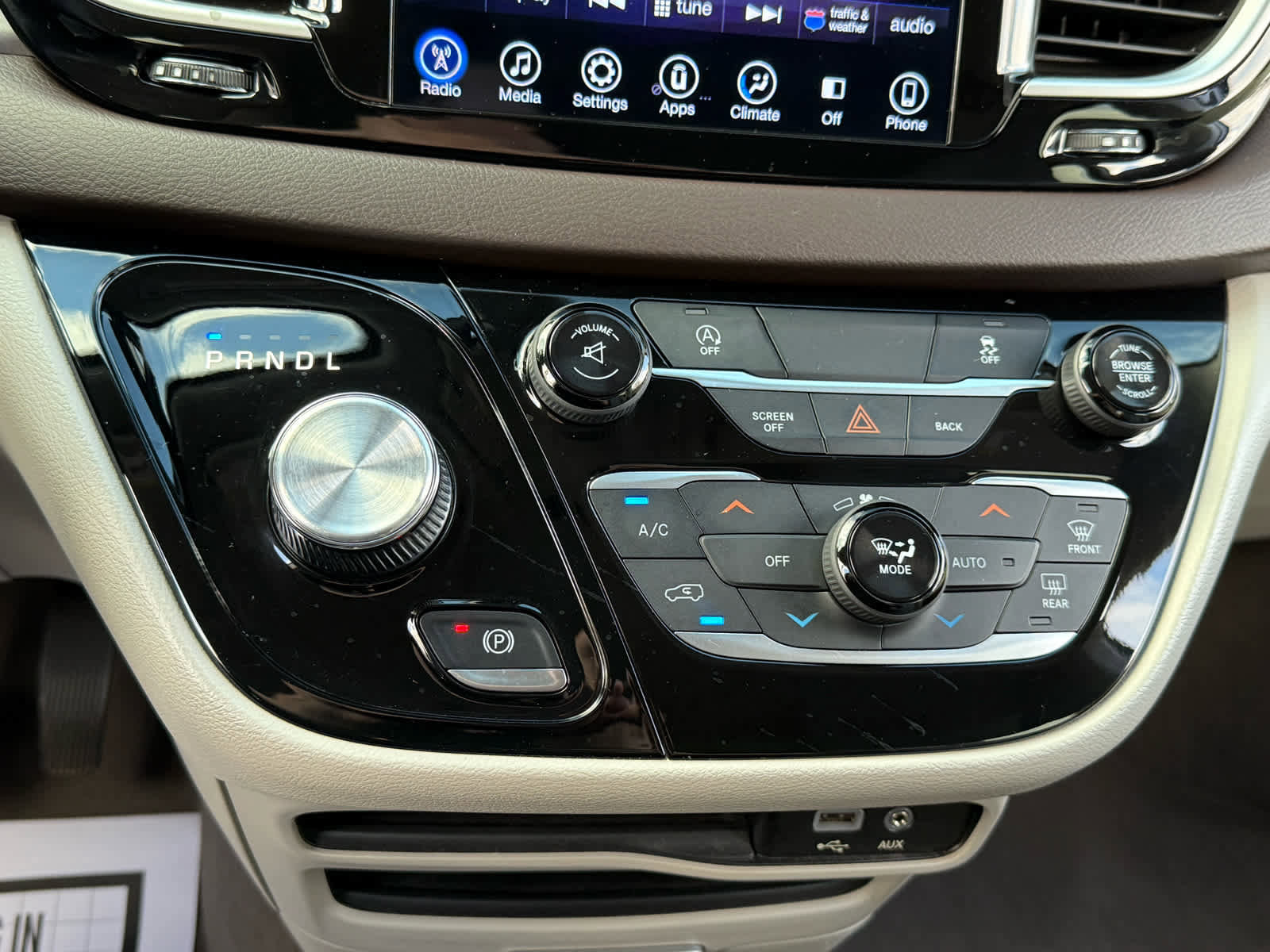 Used 2017 Chrysler Pacifica Touring Plus w/ Tire & Wheel Group image 19