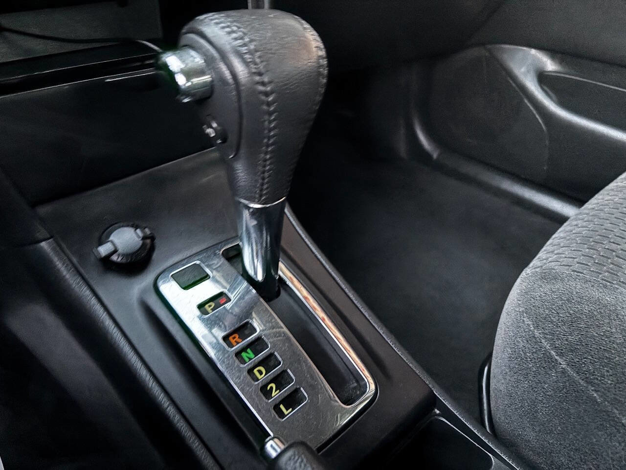 Used 2006 Toyota Corolla S image 13