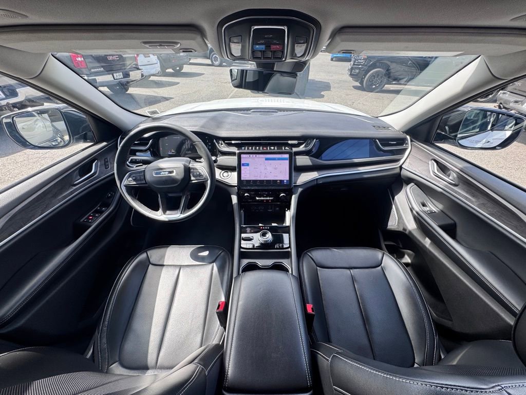 Used 2024 Jeep Grand Cherokee Limited 4xe w/ Luxury Tech Group II image 24