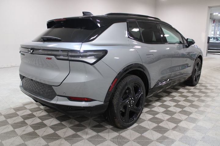 New 2026 Chevrolet Equinox EV RS image 10