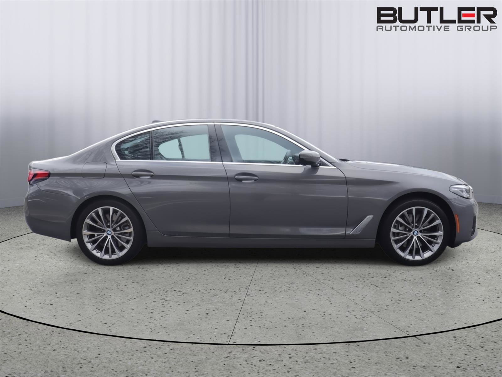 Certified 2022 BMW 540i image 8