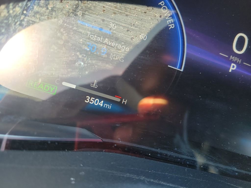 Certified 2024 Toyota Venza Limited image 29