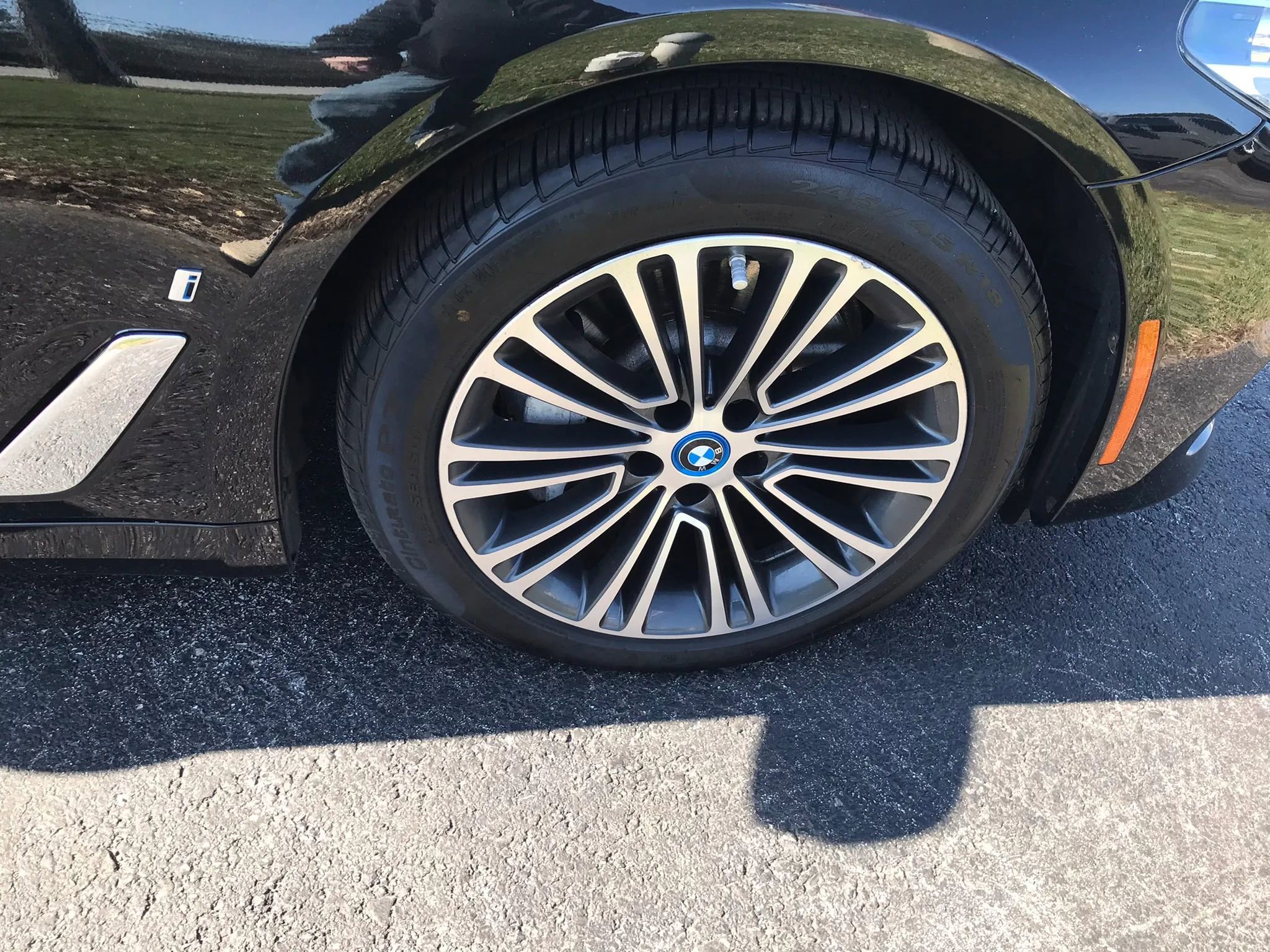 Used 2018 BMW 530e xDrive w/ Premium Package 2 AWD/4WD image 48