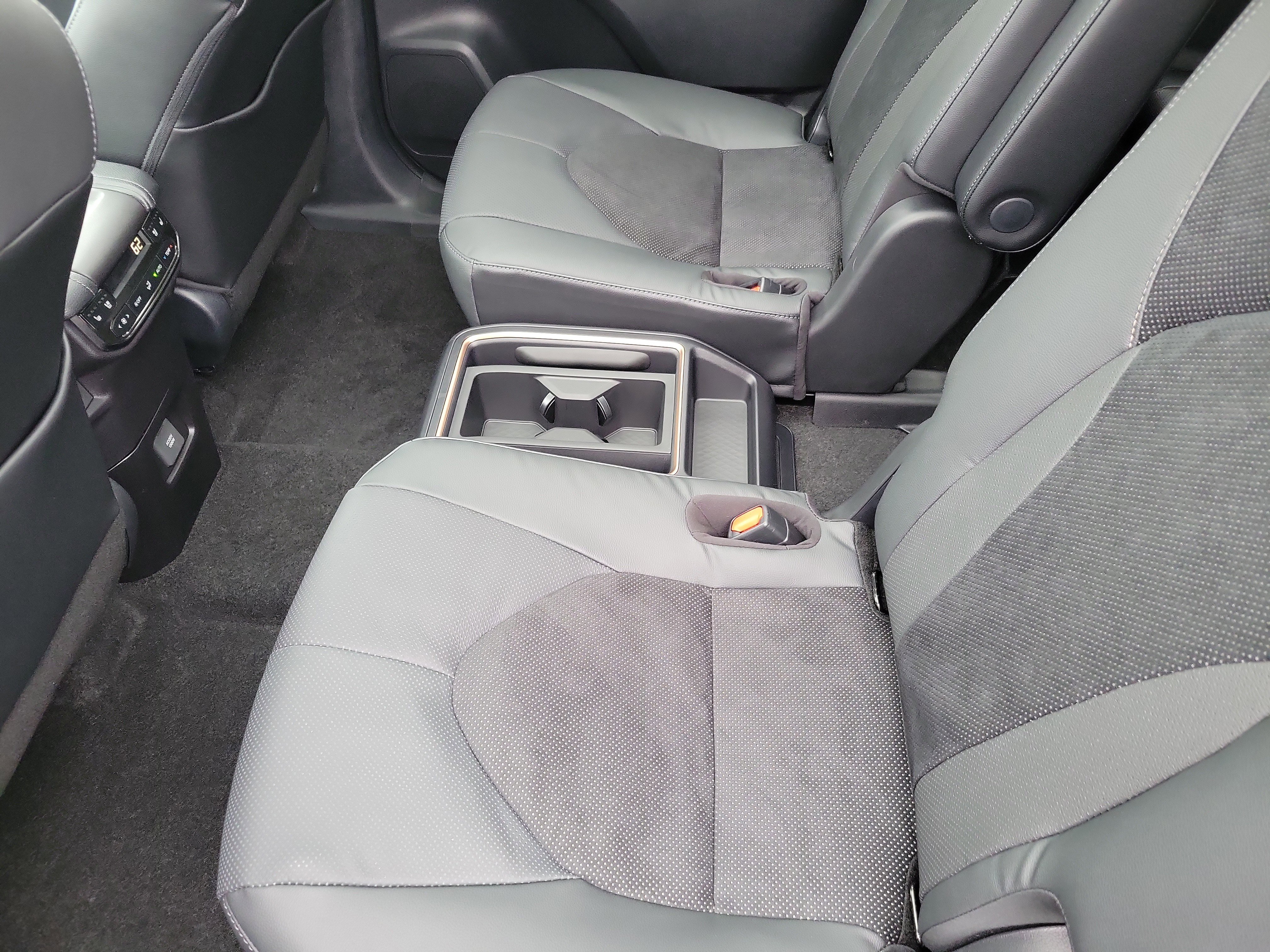 New 2026 Toyota Grand Highlander AWD Hybrid image 17