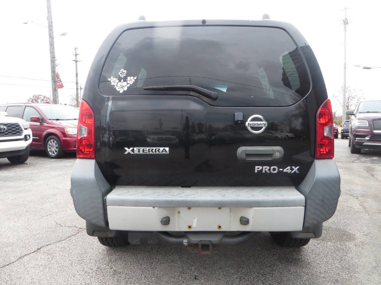 Used 2015 Nissan Xterra PRO-4X w/ Pro-4x Leather Package image 7